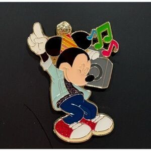 Baublebar Exclusive Disney Mickey Mouse Music Celebration Enamel Pin NWT